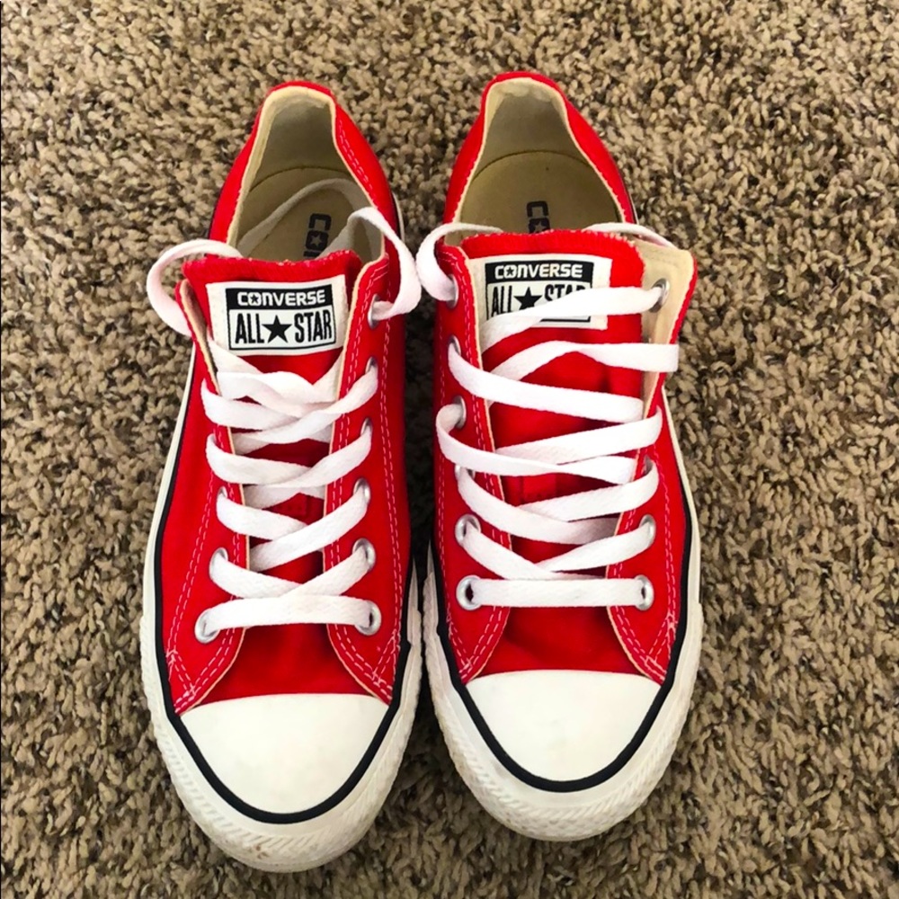 Converse shoes size 7W